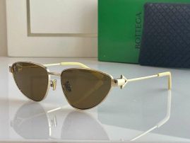 Picture of Bottega Veneta Sunglasses _SKUfw45926040fw